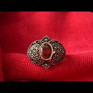 VTG craftsmanship Classic silver signed ring